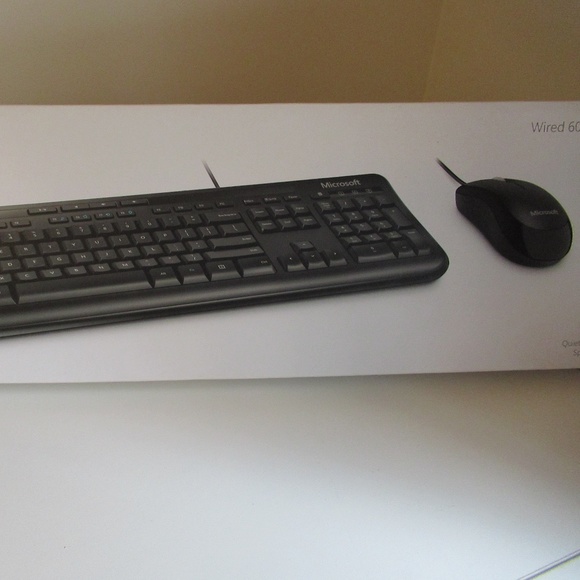 Microsoft Wired 600 Keyboard & Mouse set - Picture 3 of 9